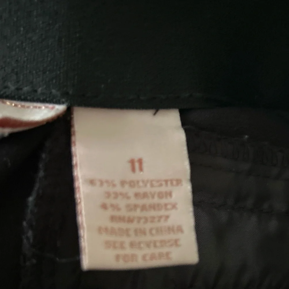 Candies Women's Black Pants, size 11 - Picture 2 of 3